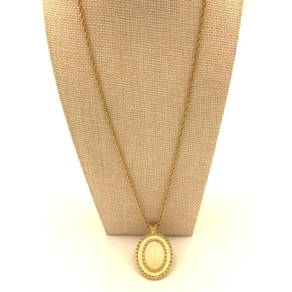 Monet Vintage Gold Tone Oval Cream Enamel Rope Border Pendant Necklace 24 Inch